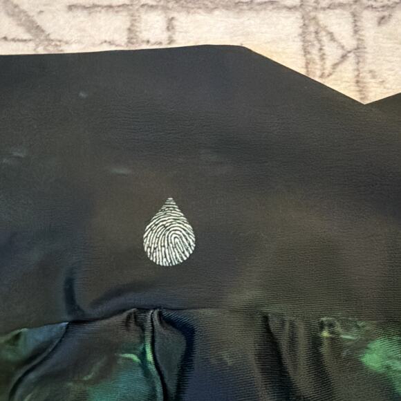 Waterlust Women's Fountain of Youth Leggings 50+UPF Multicolor Green Size Medium - Picture 8 of 10